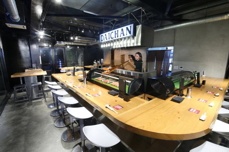 A creative skewer shop that you can enjoy in a modern Japanese restaurant ♪ Counter seats are popular!