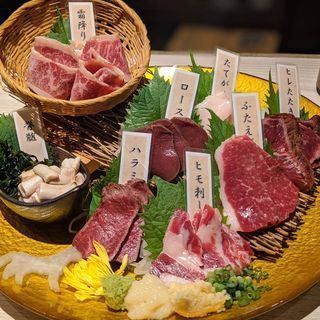 ◆ Premium horse sashimi platter/included in various banquet plans! Horse sashimi is a must