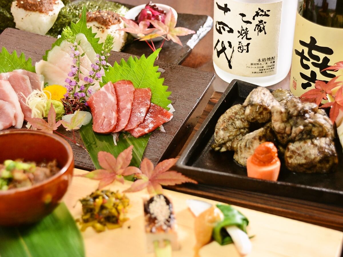 Our popular horsemeat sashimi course delivered directly from Kumamoto!