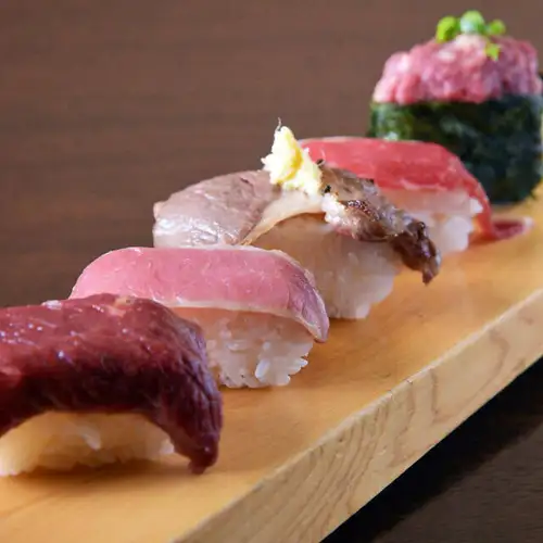 Our most popular item: Horse meat sushi (1650 yen)
