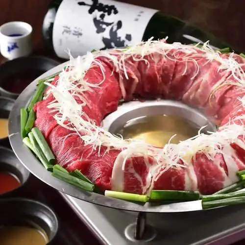 ◇◆Recommended for birthdays, anniversaries, and girls' nights out!◆◇ Happy Horse Birthday Plate!! "Horse Meat Cake"