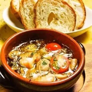 Seafood Ajillo