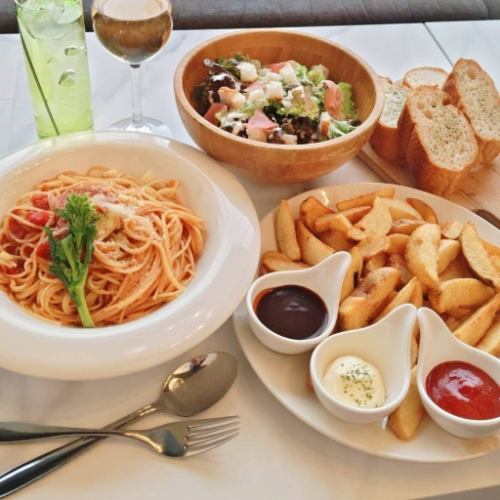 ランチ飲み放3300円コース