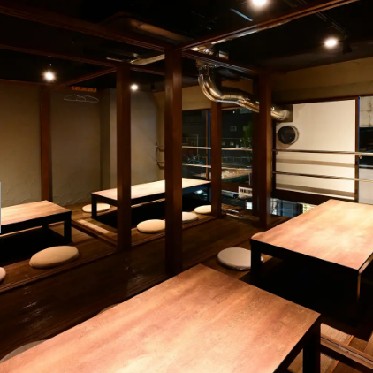 We also accept private floor rentals for up to 28 people.Launch events, drinking parties, welcome and farewell parties, girls' nights out, class reunions, etc. with company friends.Please use it in various scenes.All seats are sofa seats, so you can take off your shoes and relax.I hope you all have a wonderful time.