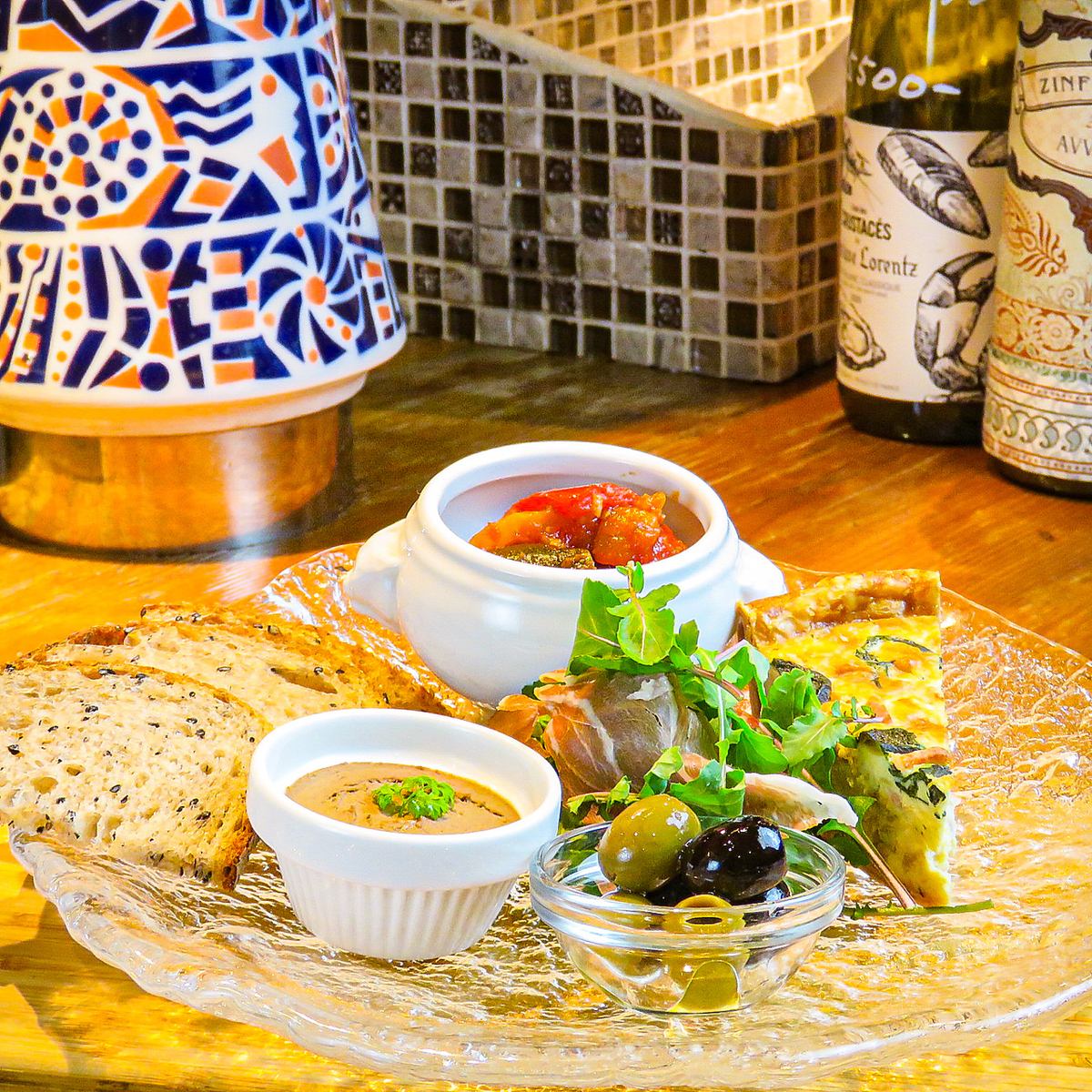 薪火×ビストロ！Tボーンやジビエなど最高品質ステーキが名物。