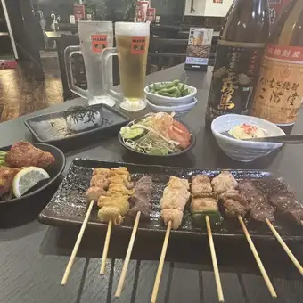 【120分(LO90分)飲み放題付き】お手軽コース◆全6品◆8種盛りほか3300円(税込)