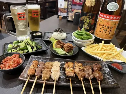 【120分(LO90分)飲み放題付き】歓送迎会千成おすすめコース◆全8品◆8種盛りほか4400円(税込)