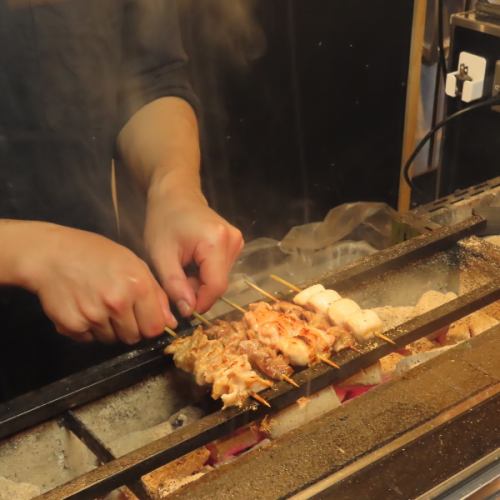 部位ごとに焼き方を変えた、こだわりの焼き鳥！