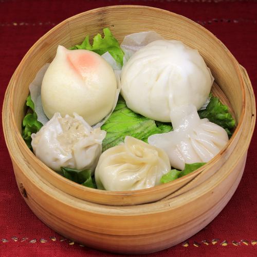 The standard dim sum and dim sum is also a proud dish.