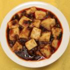 Stewed pork shoulder loin and tofu with mustard (mapo tofu)