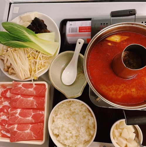 All-you-can-eat hot pot set meal