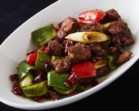 A restaurant where you can enjoy medicinal hotpot and Chinese cuisine! All-you-can-eat and drink courses are also available! Semi-private rooms available!