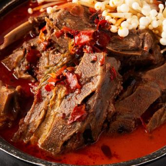 All-you-can-eat spicy lamb and scorpion roe course A 3,980 yen (tax included)