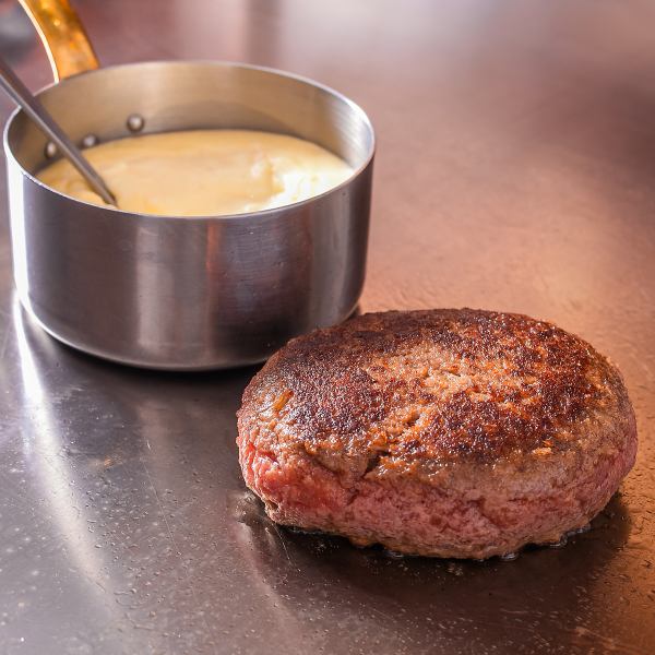 【肉汁溢れるA5黒毛和牛ハンバーグランチ】大切な仲間との素敵なランチタイムに是非！