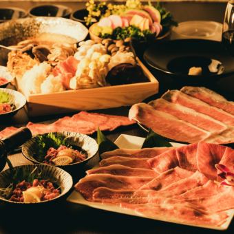 Enjoy the flavor of beef to the fullest! 13 shabu-shabu dishes of beef, 10 types of mushrooms + vegetables [10,980 yen with 3-hour all-you-can-drink]