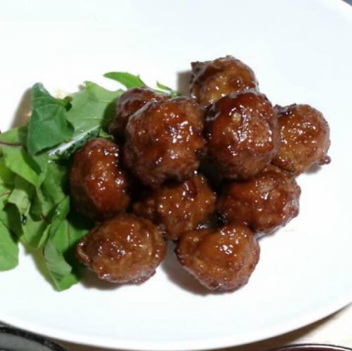 Meatballs in sweet and sour sauce