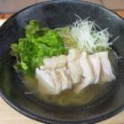 Steamed chicken and white onion noodle soup