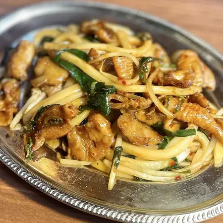 ホルモン焼きうどん