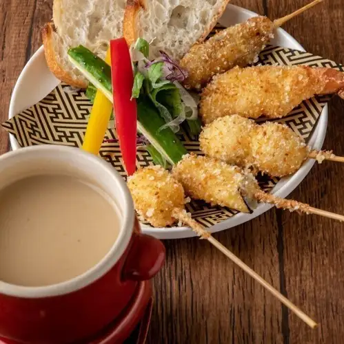 濃厚ウニソースで食べる串カツ ウニージョ