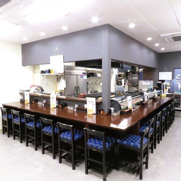 店舗貸切ご利用ができます！お料理もお酒もバリエーション豊かにご用意しており、歓送迎会などの各種ご宴会にピッタリです☆貸切ご利用は店舗にお気軽にご相談ください。自慢の炭火串焼きや馬刺し、揚げ物などの各種一品料理、日本酒や焼酎、ワイン、カクテルで周りを気にすることなく思い出に残る時間をお過ごしください♪