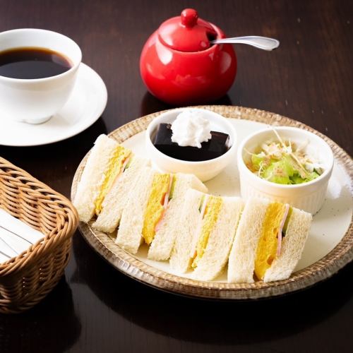 サンドイッチアフタヌーン(ドリンク代+320円(税込))