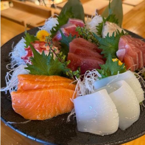 鮮度が自慢★旬を味わう極上のお刺身と海の幸♪