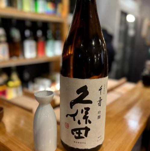 スッキリ淡麗で食事を格上げ！穏やかな香りが魅力の日本酒の【久保田 千寿】をどうぞ♪