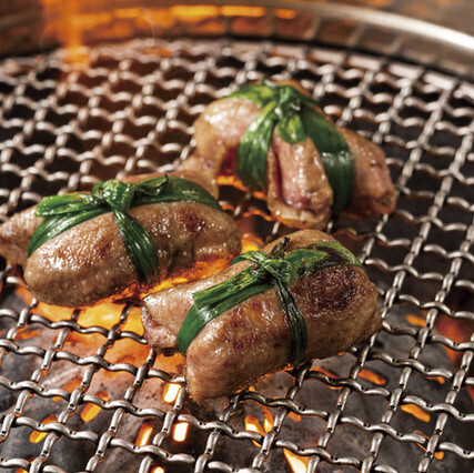 名物ネギタン塩と和牛が自慢の焼肉店。無煙ロースター完備で女子会やデートに最適◎