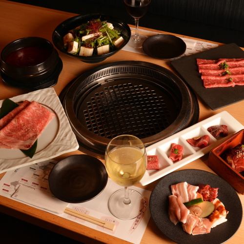 ≪Banquet course is also fulfilling≫ We always have 3 kinds of yakiniku courses! * You can change to a 90-minute or 120-minute all-you-can-drink course ★