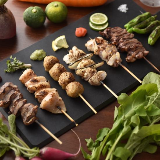 An izakaya with private rooms that boasts yakitori and vegetable skewers!