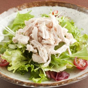 Japanese-style steamed chicken salad