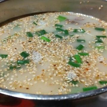 Gomtan soup (1 portion)