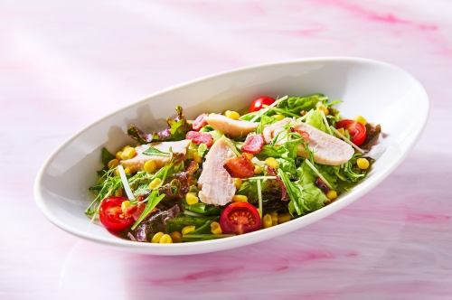 Chicken and Corn Salad / Butter-sautéed Mushroom and Bacon Salad