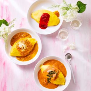 베이컨과 시금치 토마토 크림 오므라이스/모짜렐라 미트 크림 오므라이스