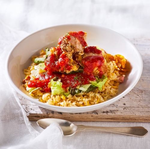 Fried Chicken with Chili Tomato Pilaf (Level Spicy) / Salmon with Spicy Pollack Roe and Grated Yam Pilaf