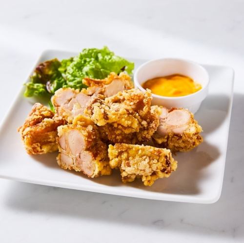 2: Please choose one item from the a la carte menu or pizza.