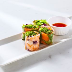 Shrimp and salmon spring rolls