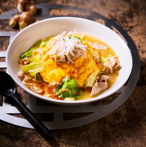 Mentaiko Tororo Omurice (Japanese-style pilaf) / Pork and Ginger Chinese-style Omurice (Chinese-style pilaf/Level Spicy)