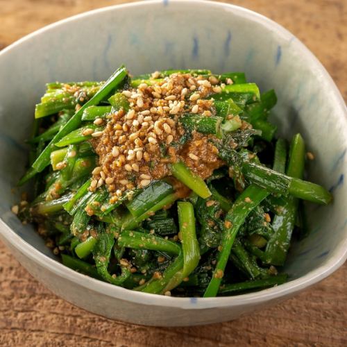 ニラ春菊胡麻和え