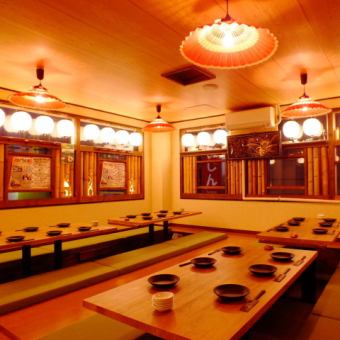 [Private room for 30 people] You can enjoy it with everyone at the tatami room digging type seat ♪