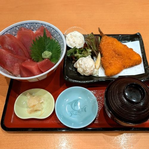 まぐろ丼定食