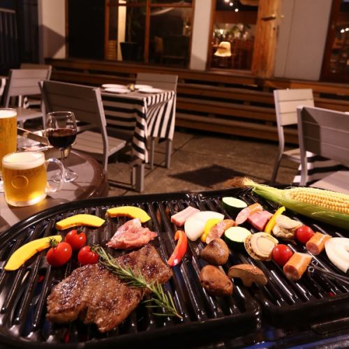 【금토 일 한정】 테라스에서 건배 ♪ 빈손으로 BBQ 코스 생맥주도 OK! 120 분 음료 무제한 포함