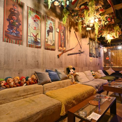 We offer a lineup of carefully selected drinks, including original cocktails.The drink menu is well-chosen, with a wide selection of cocktails.