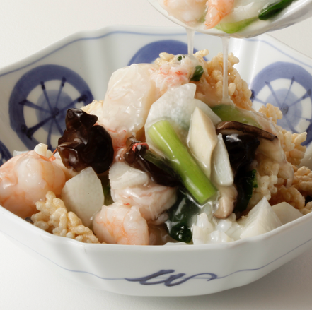 [No.4] Seafood-filled scorched rice with thickened sauce (3 slices)