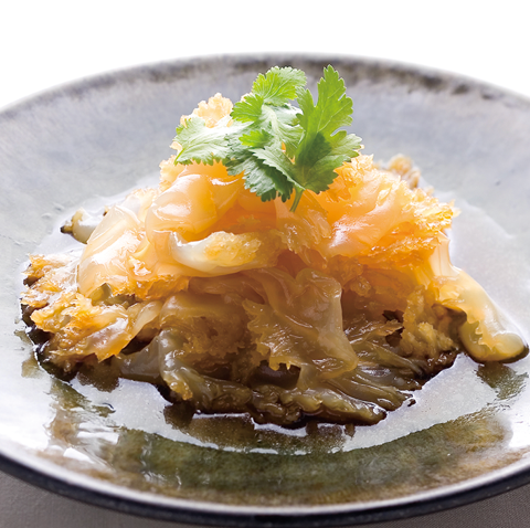 Flowering jellyfish marinated in soy sauce