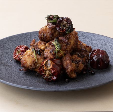 スパイシーチキン　鶏の唐揚げ麻辣仕立て（6個）