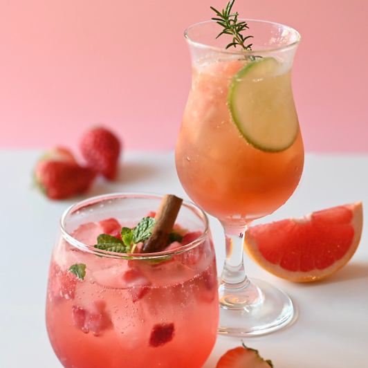 カンパイドリンク♪季節ごとに旬のものを使ったドリンクが楽しめます。