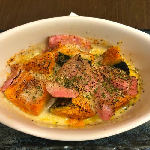 かぼちゃとベーコンのチーズ焼き