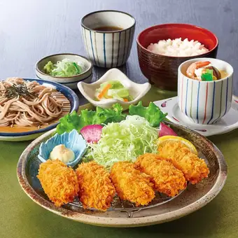 Large fried oyster set meal with a complimentary steamed egg custard.