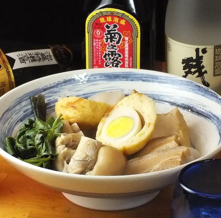 A deli that has been popular in Naha for 40 years is now an izakaya! Enjoy authentic Okinawan cuisine♪
